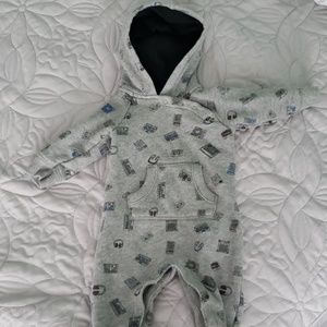 Baby gap sleeper